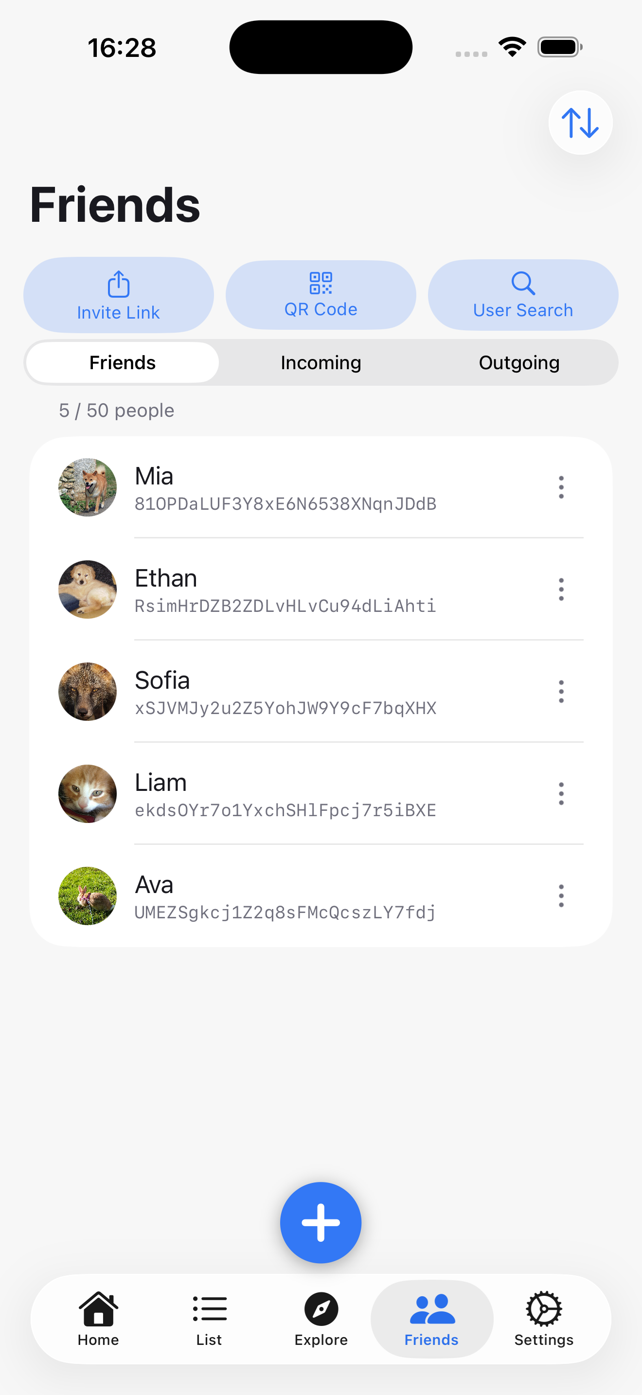 Friends screen showing bucket lists shared with friends
